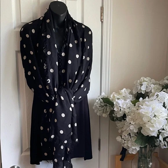 Kate Spade Black with Cream Polka Dots - Picture 7 of 7
